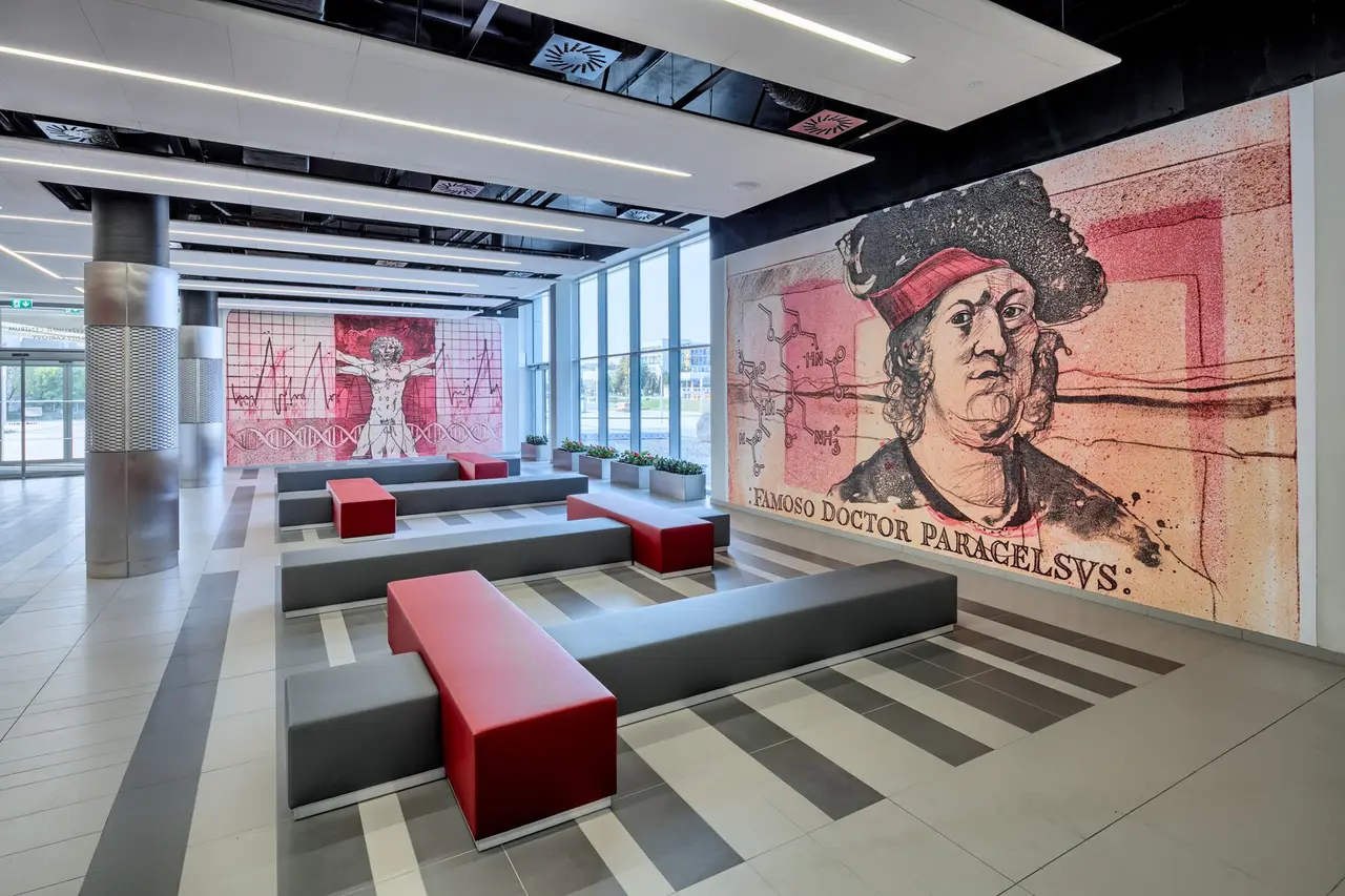 Kampus Univerzity Karlovy, Hradec Králové, fotografie 9 z 13