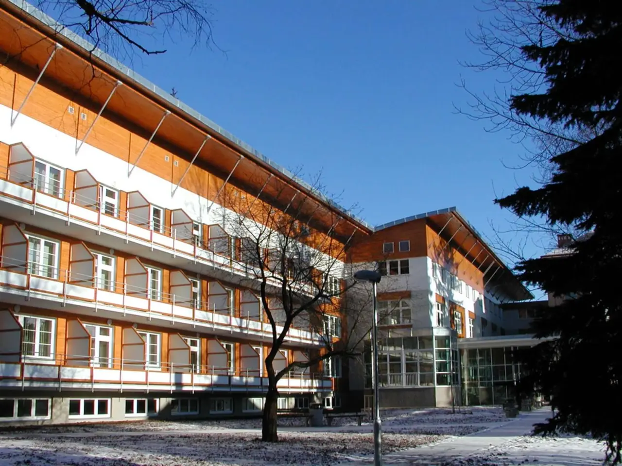 Gerontocentrum, Hostinné, fotografie 2 z 2